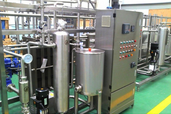 全自動または半自動パステライザーマシン オーダーメイド 500-20000L/H 果汁生産ラインのための不妊剤