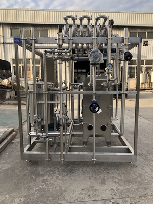高容量0.5-20L/H乳/果物ジュース/ソース加工ラインのための消毒機 PLC付き完全自動または半自動消毒機