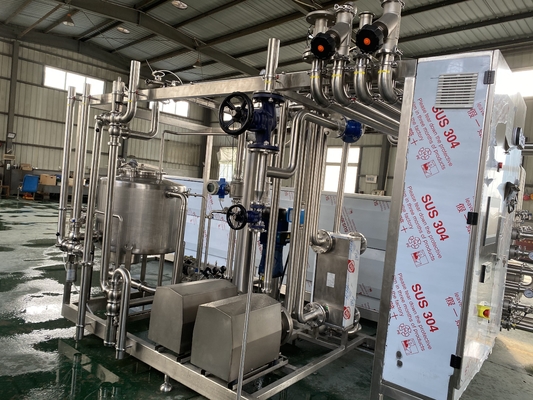 PLC SUS304/316 と食品&amp;飲料加工ラインのための 500-20000L/H UHT ステリライゼーションマシン