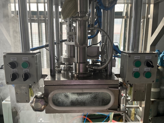 パーソナライズされたSUS304/316 20-1000L BID バッグ イン ドラム 汁/ジャム/パルプ トン ボックス フィラー用 PLC 用のアセプティック 充填機