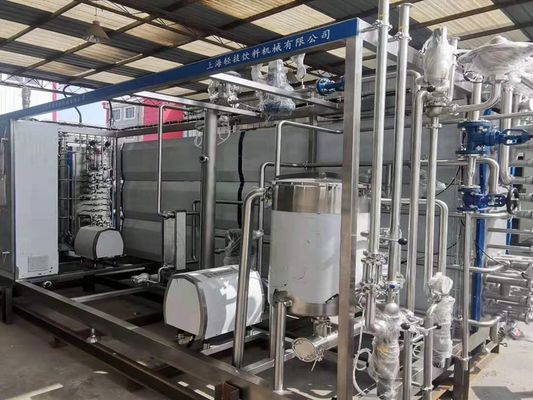 PLC制御を用いるSUS304ステンレス鋼のミルクの飲料の超高温殺菌機械